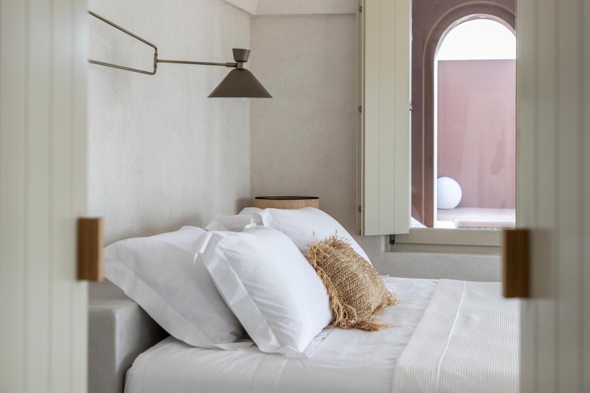 Serra Exclusive Suites Akrotiri  Exterior photo